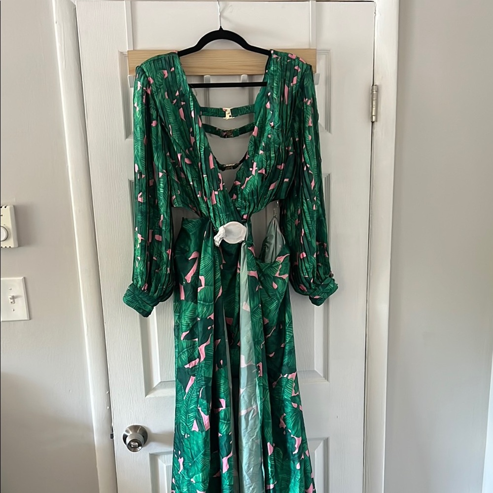 Elegant Green Floral Beach Dress